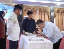 Kepala SKPD Pemkab Kolaka Teken Perjanjian Kinerja