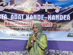 Wawali Kota Baubau Hadiri  Pesta Adat Kande-Kandea Tampuna