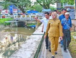 Wali Kota Kendari Tinjau Normalisasi Kali, Percepat Penanganan Banjir