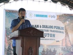 Bupati Buton Hadiri Festival Lomba Transportasi Tradisional