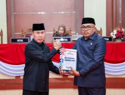 Gubernur Sultra Serahkan Raperda  APBD Perubahan 2026 