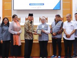 Gubernur ASR Paparkan Program Ambulans Laut Saat Terima Kunker Komisi IX DPR RI
